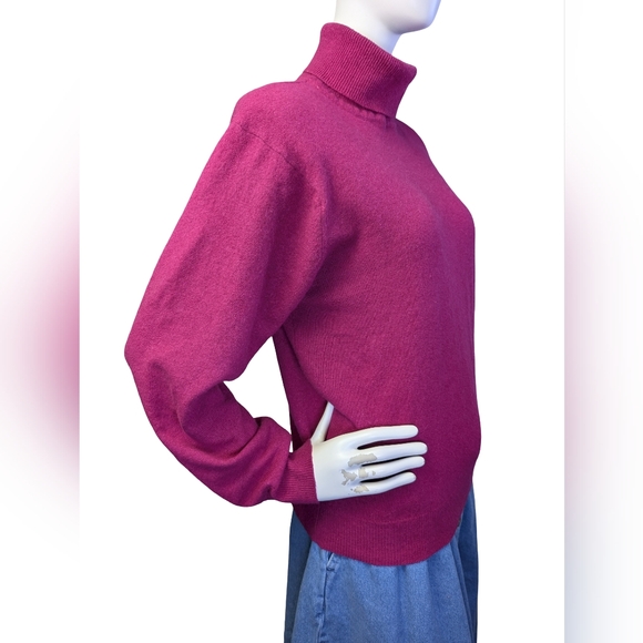 Vintage Lambswool Angora Turtleneck Sweater, Raspberry, Size L - Picture 6 of 11
